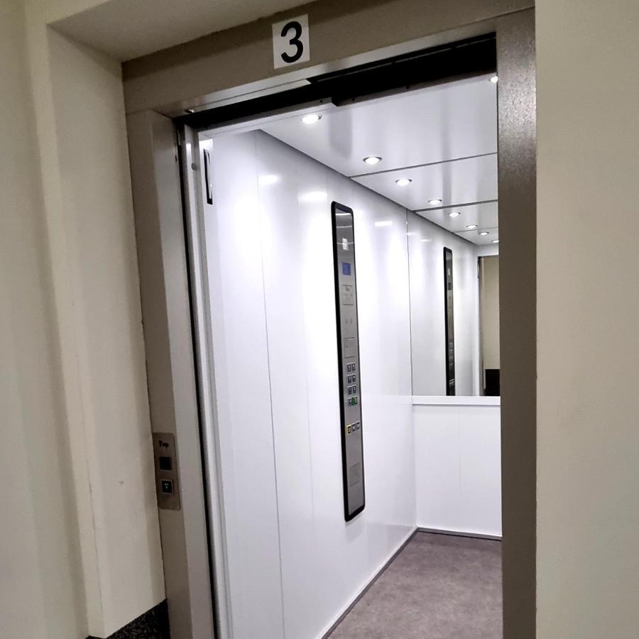 Apartment Apple - Wroblewskiego Prywatne Miejsce Parkingowe Lodz (Lodz)