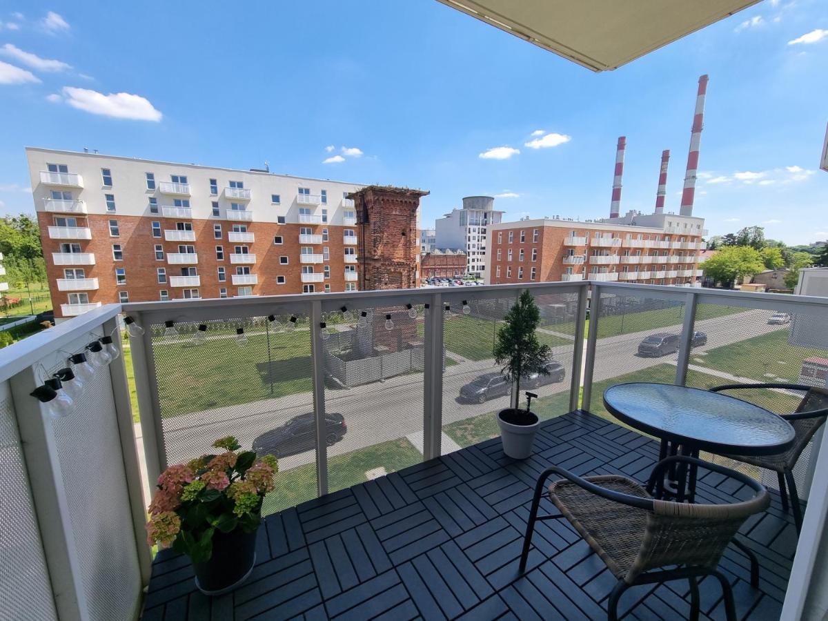 Apple - Wroblewskiego Prywatne Miejsce Parkingowe Apartment